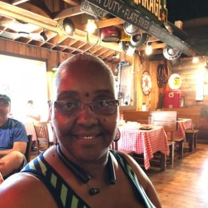 Meet your Posher, Katrina